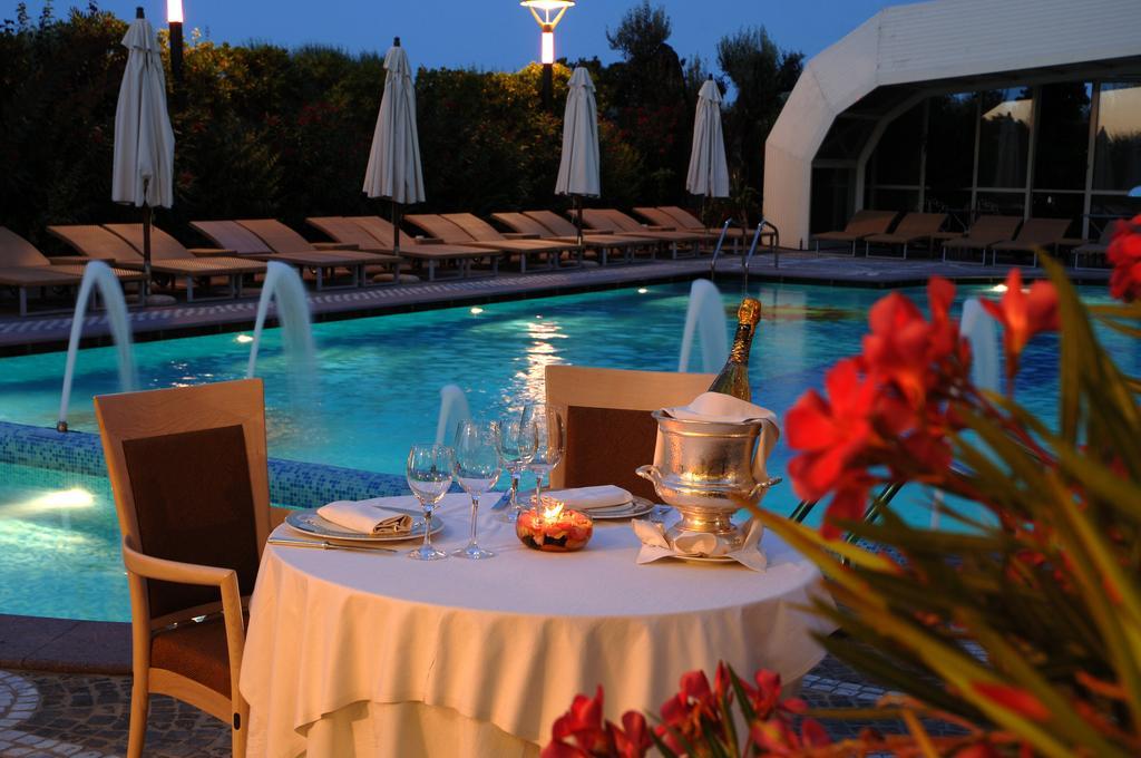 Palace Hotel Milano Marittima Exterior foto
