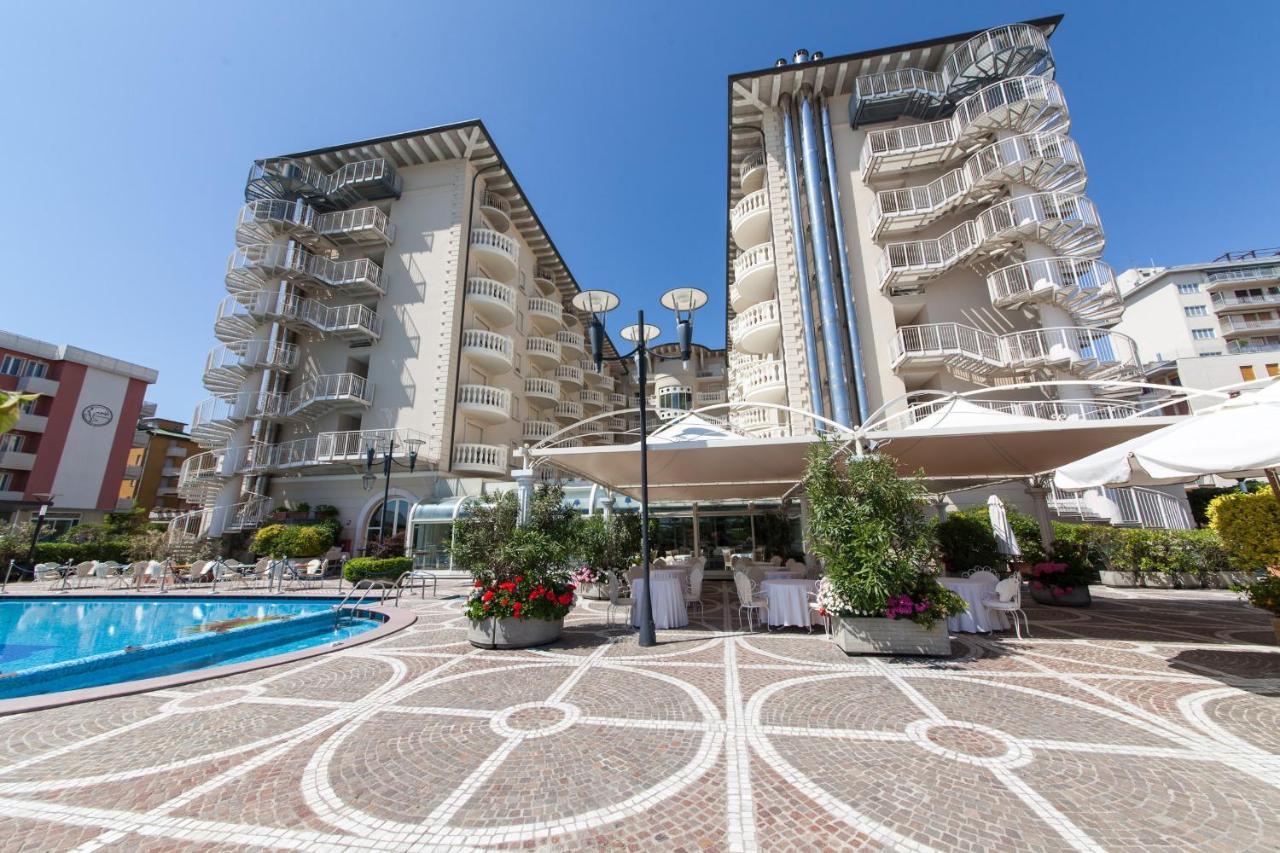 Palace Hotel Milano Marittima Exterior foto